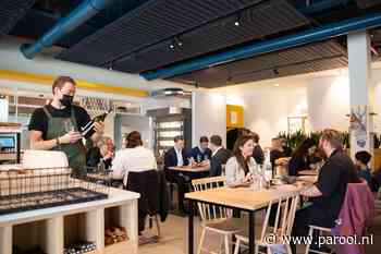 Buurtbewoners vinden het brood zo lekker dat Wils Bakery Café de deuren wel móest openen - Parool.nl