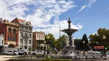 Board game Monopoly is famous for its London landmarks. Now it's Bendigo's turn