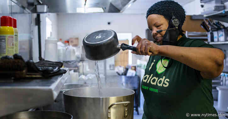 ‘Errors’ at Treatment Plant Force 1 Million in Austin to Boil Their Water - The New York Times