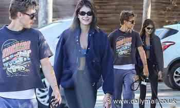 Kaia Gerber and new beau Austin Butler continue their romance as they take actor's dog on a hike - Daily Mail