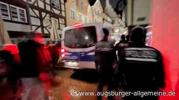 Polizei zieht nach "Spaziergängen" Bilanz: Frau mit Luftgewehr angeschossen?