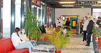 Tag der offenen Tür an der Edith-Stein-Schule in Neunkirchen - Saarbrücker Zeitung