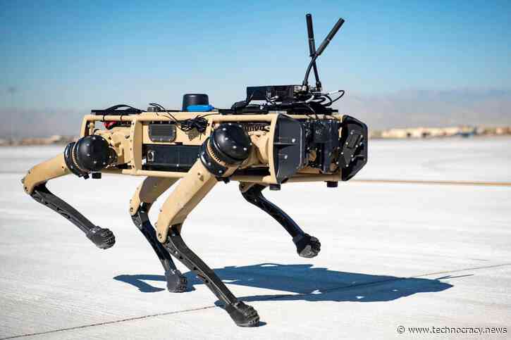 ‘Black Mirror-Like’ Robo-Dogs Patrol US Border, Searching For Illegals