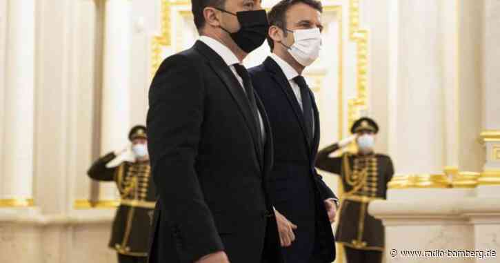 Macron wirbt in Kiew für Deeskalation