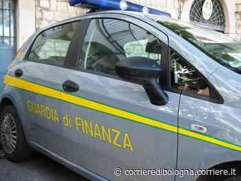 Rave abusivo nel Modenese: blitz all’alba, identificati 156 giovani - Corriere della Sera