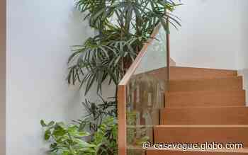 Jardim embaixo da escada: saiba que plantas usar e veja ideias para criar o seu - Casa Vogue