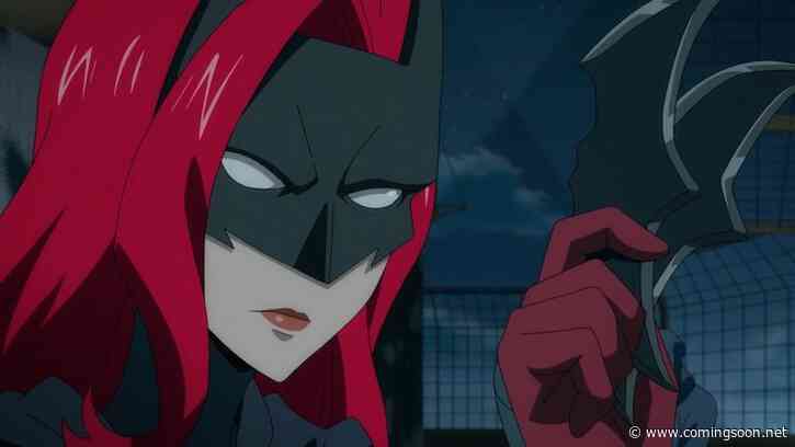 Catwoman: Hunted Interview: Stephanie Beatriz on Voicing Batwoman