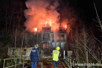 Feuerwehreinsatz in Chemnitz: Haus steht lichterloh in Flammen - TAG24