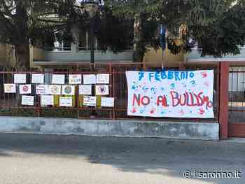 Giornata nazionale contro il bullismo a Solaro, il nodo blu dell'istituto comprensivo Regina Elena - ilSaronno