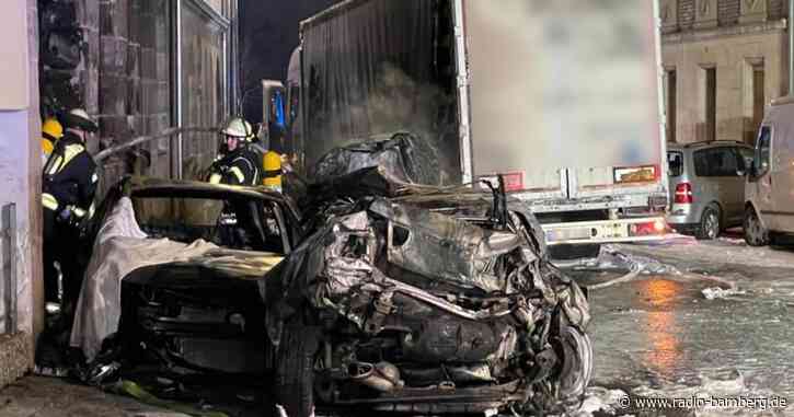 Betrunkener Lkw-Fahrer rammt Dutzende Autos