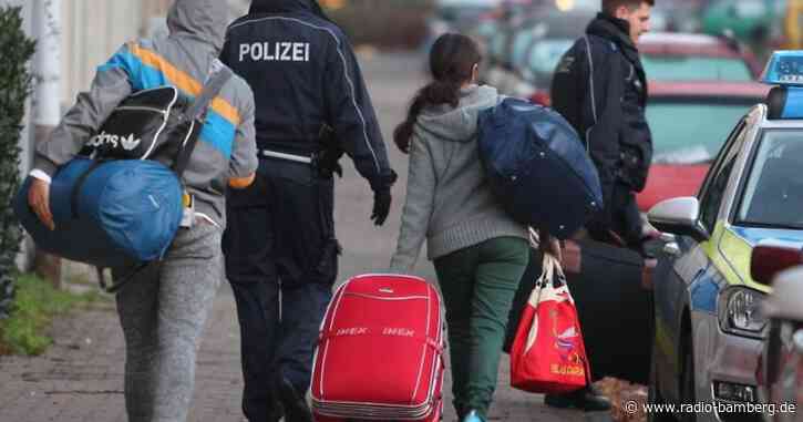 2021 etwas mehr Abschiebungen als im ersten Corona-Jahr