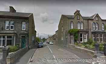 Colne: Woman robbed in the street by man carrying knife