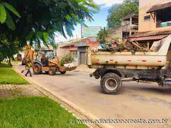 Prefeitura de Bom Jesus do Itabapoana realiza serviço de limpa de ruas - O Diário do Noroeste