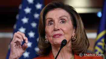 Pelosi backs ban on stock trading in Congress
