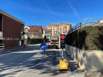 Chieri, in Via Lazzaretti cantiere con semaforo - CentoTorri