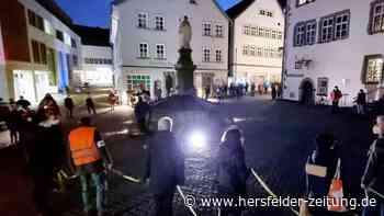 Mahnwache am Bad Hersfelder Lullusbrunnen: Appell an „Spaziergänger“ - hersfelder-zeitung.de