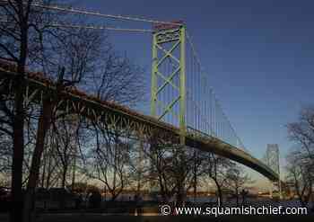Protest prevents Canada-bound traffic from crossing Ambassador Bridge - Squamish Chief