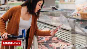 Concerns over food shortages as CO2 deal ends - BBC News