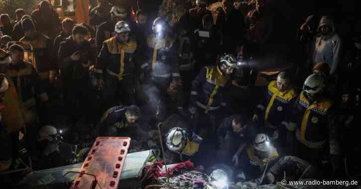 Frau und drei Kinder sterben bei Hauseinsturz in Syrien