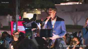 Beto O'Rourke makes stop in Austin for 'Keeping the Lights On' tour ahead of primary election - KVUE.com