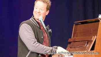 Alte Seminarturnhalle Nagold: Martin Zingsheim übt sich   im  Verzicht  –  das Publikum freut’s