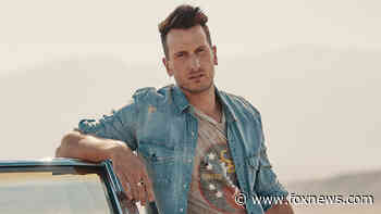 Russell Dickerson details his love for ‘all’ country music, explains why ‘purists’ can ‘frustrate’ him