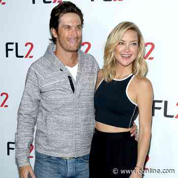 Watch Oliver Hudson Playfully Shade Sister Kate Hudson Over Her Movies - E! Online