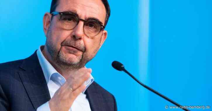 Holetschek: Niemand stellt Impfpflicht in Frage