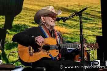 Willie Nelson Records Songs by Chris Stapleton, the Beatles for New Album ‘A Beautiful Time’