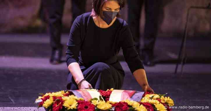 Baerbock sichert Israel unverbrüchliche Solidarität zu