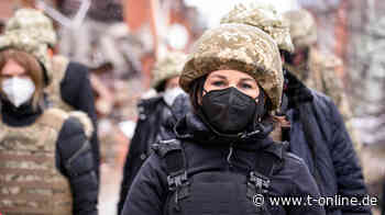 Ukraine-Krise: Baerbock besucht Konfliktgebiet und will klares Signal senden - t-online.de