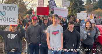 Woke Educators Freak as Grassroots Student Protests Against COVID Mandates Sweep Blue State - Videos