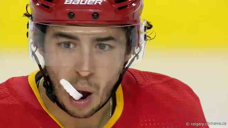 Mikael Backlund, Jacob Markstrom lead Flames in 6-0 win over Knights