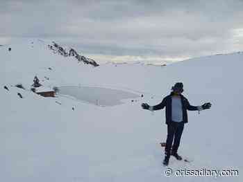 ODIA CA., mountaineer Sudhir Kumar Dash successfully summits Mount Parashar in Himachal Pradesh, India - Odisha Diary