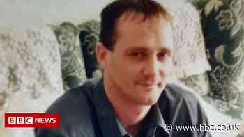 Terry Leeks: Leaflet drop reminder of Basildon murder case reward