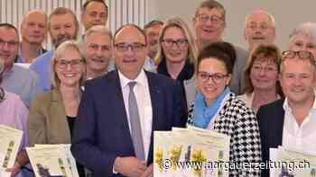 Markus Dieth zeichnet die besten Weine im Aargau aus - Aargauer Zeitung