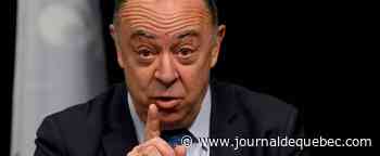 Dubé évoque la suspension du passeport vaccinal... jusqu'à la prochaine vague