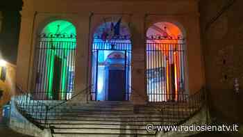 Siena: Giorno del Ricordo, il Campansi si illumina con il tricolore - RadioSienaTv