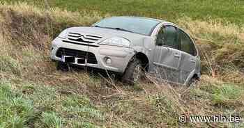 Jonge automobiliste belandt in gracht naast A19 in Menen - Het Laatste Nieuws