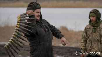 Foreign affairs minister urges Canadians to leave Ukraine