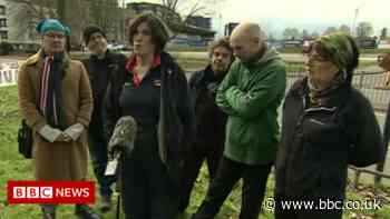Protests halt roadworks to reduce congestion in Coventry - BBC News