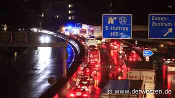 A40 in Essen: Autofahrer verunglückt – Wagen schleudert durch Luft - DER WESTEN