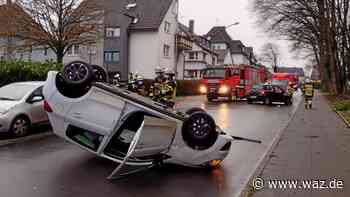 Unfall in Essen-Borbeck: Auto landet auf dem Dach - WAZ News