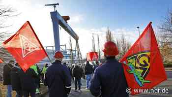 Stralsund und Rostock: Werftarbeiter fordern konkrete Antworten - NDR.de