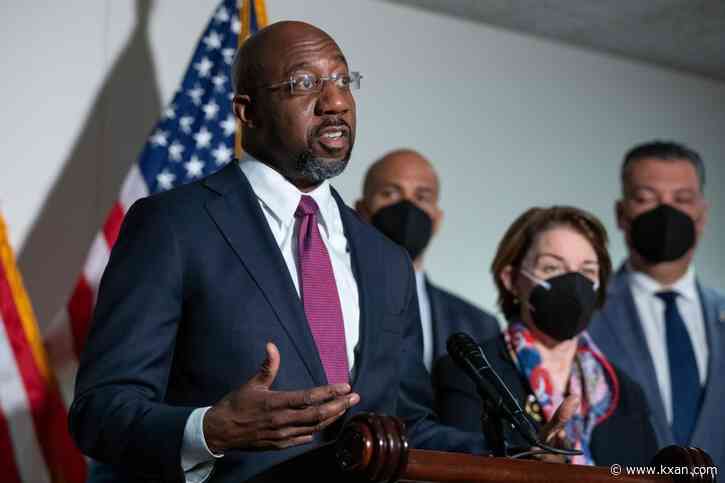 One eye on midterms, Dems ease up on approach to virus