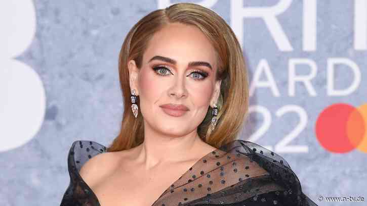 "Verschwinde aus Öffentlichkeit": Adele plant weiteren Nachwuchs für 2023 - n-tv NACHRICHTEN