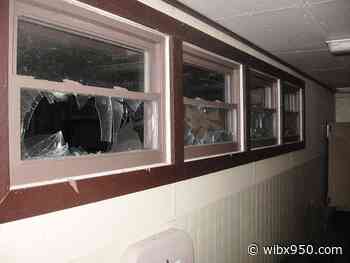 Police Looking for Suspects in Selkirk Park Burglary, Vandalism - WIBX AM 950