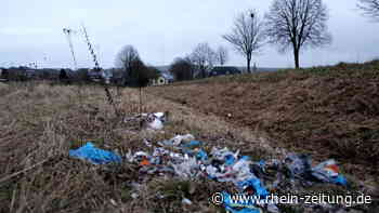Mulchvorfall in Eifel: Müll am Straßenrand in Fetzen zerschnitten? - Rhein-Zeitung