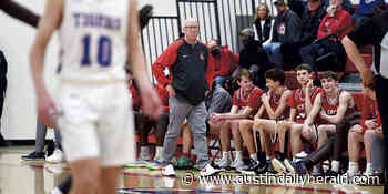 Fadness hits 400 in win over Tigers - Austin Daily Herald - Austin Herald