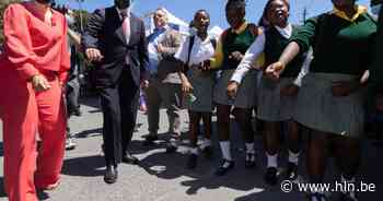 Minister Kitir en Marc Van Ranst tonen hun beste dansmoves in Zuid-Afrika - Het Laatste Nieuws